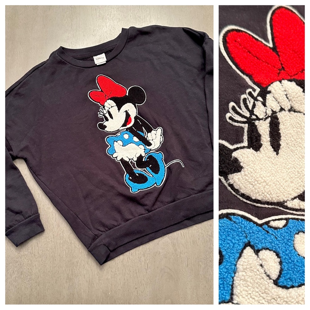 DISNEY Minnie Mouse Chenille Appliqué Black Pullover Sweatshirt Size Medium
